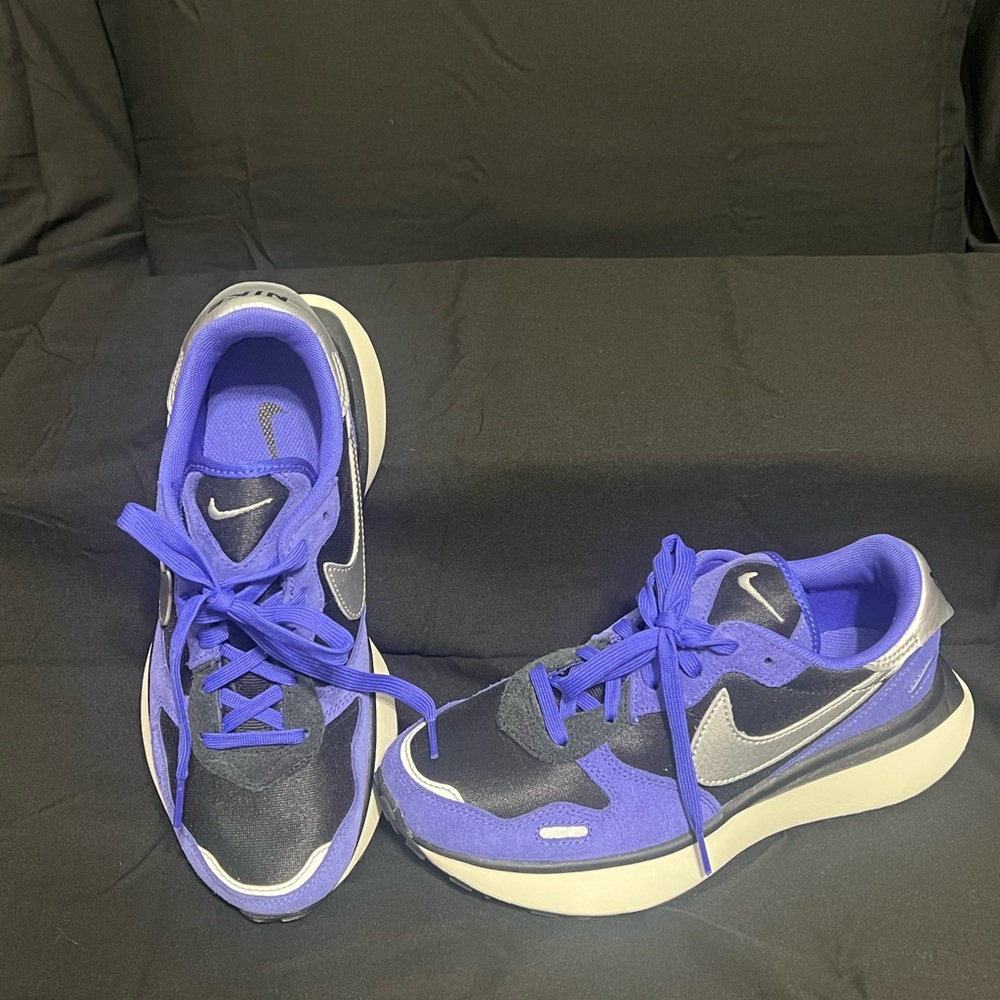 Nike Phoenix Waffle Women’s Size 6.5